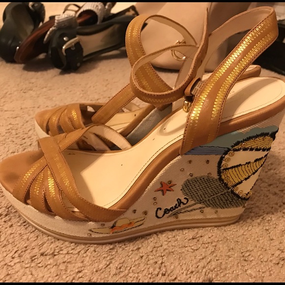 Coach Limited Edition beach wedges- size 10 - Picture 1 of 6